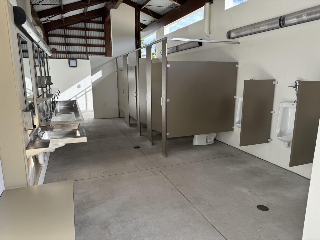 image of janitorial cleaning services in kona hawaii